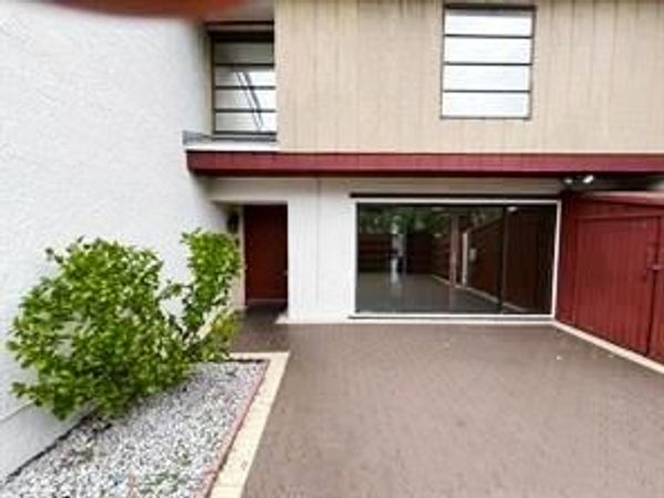 3094 BERMWOOD Lane, Unit 237, Hollywood, FL 33021