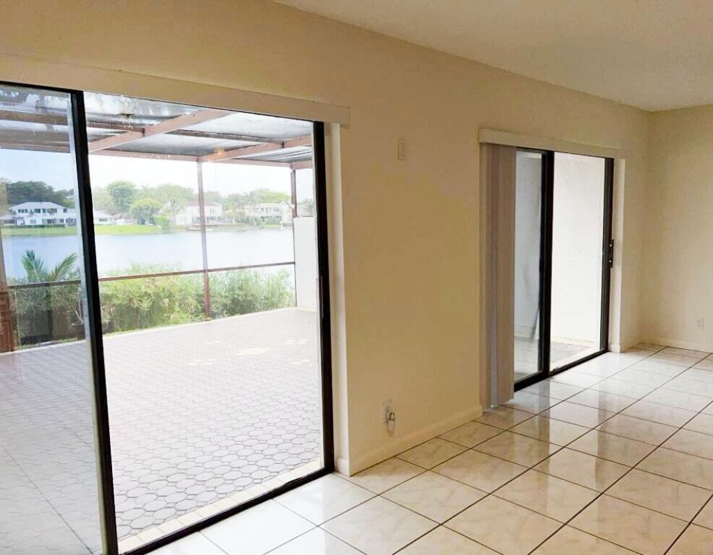 3094 Bermwood Lane, Unit 237, Hollywood, FL 33021 Photo