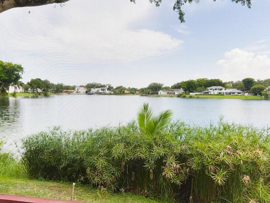 3094 Bermwood Lane, Unit 237, Hollywood, FL 33021 Photo