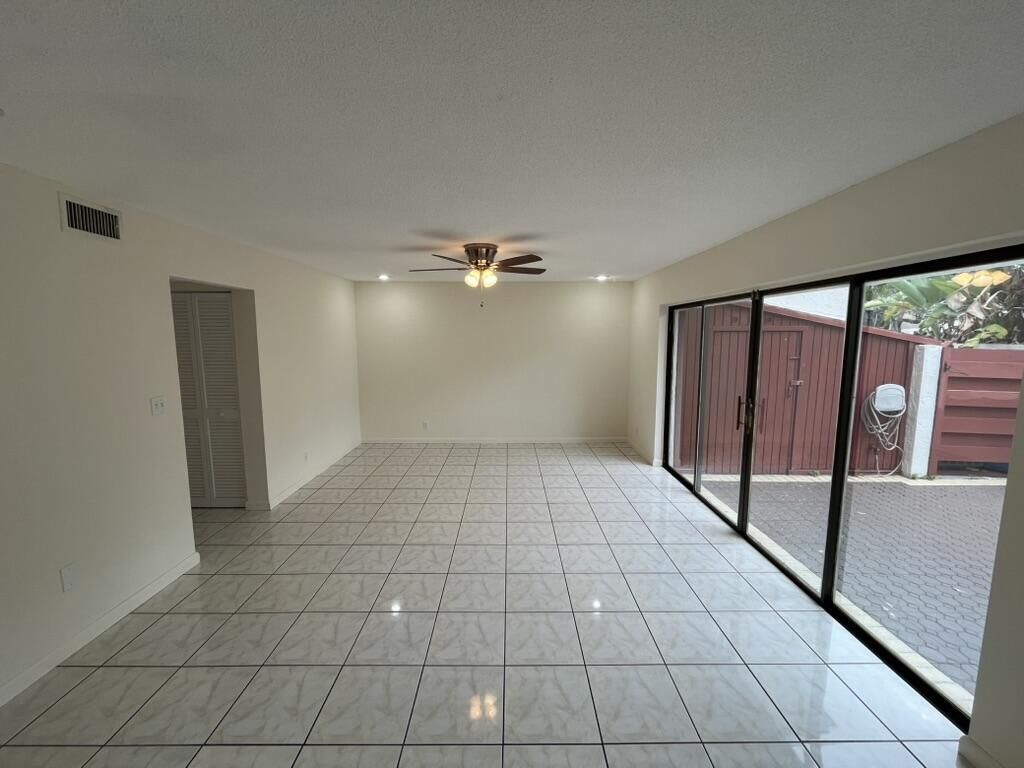 3094 Bermwood Lane, Unit 237, Hollywood, FL 33021 Photo