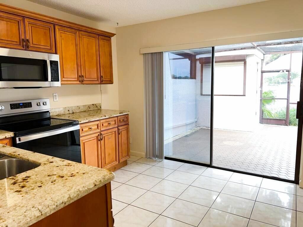 3094 Bermwood Lane, Unit 237, Hollywood, FL 33021 Photo