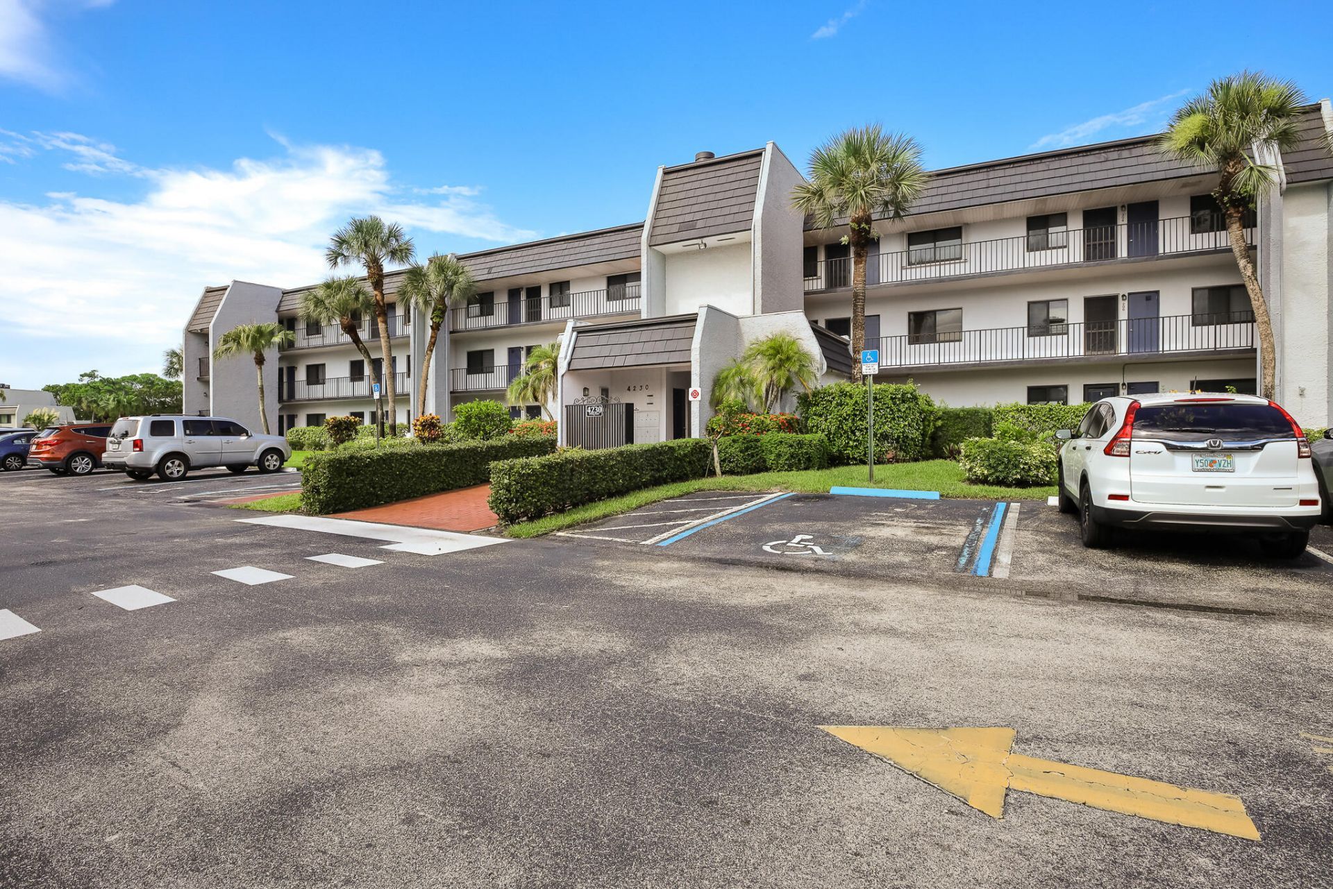 4230 Deste Court, Unit 303, Lake Worth, FL 33467 Photo