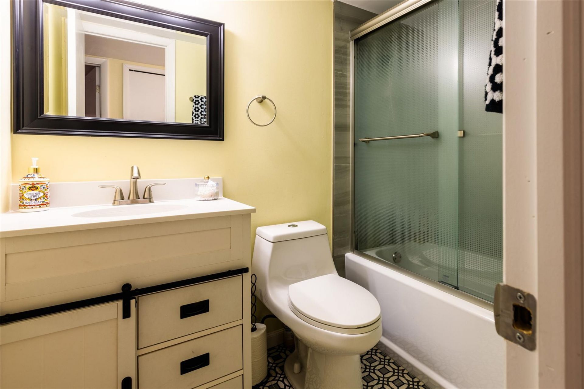 8973 Palm Tree Lane, Pembroke Pines, FL 33024 Photo