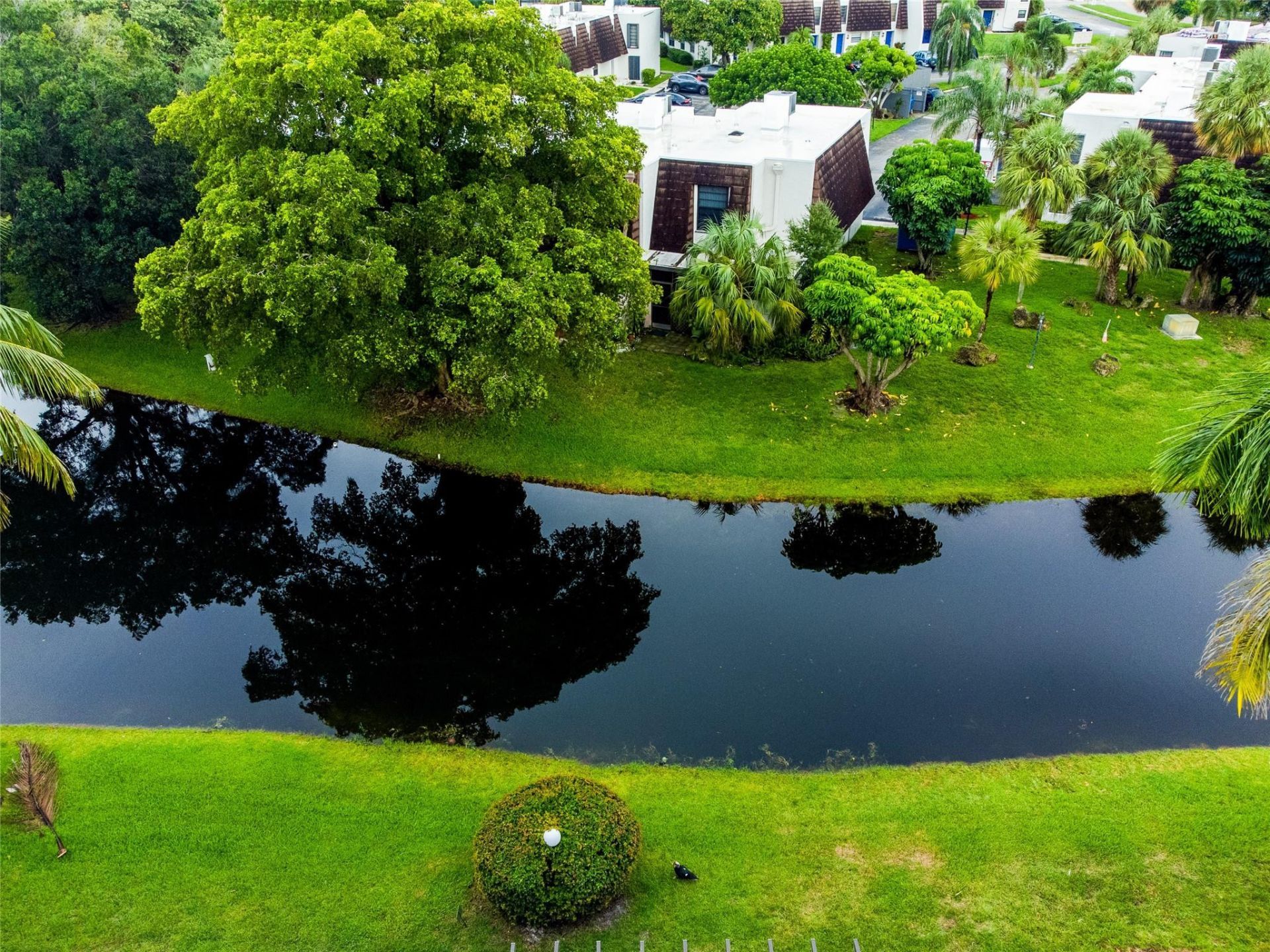 8973 Palm Tree Lane, Pembroke Pines, FL 33024 Photo