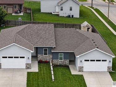 2708-2712 Viking Circle, Blair, NE 68008