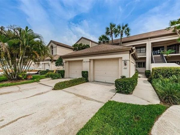 3028 Red Oak Court, Unit APT 102, OTHER, FL 34683