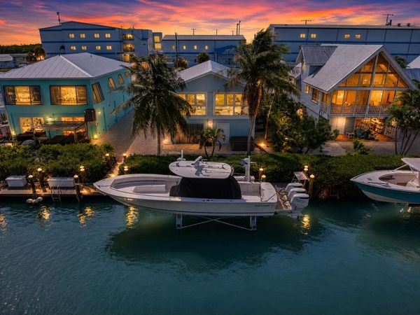 319 Sombrero Beach Road, Unit 2, MARATHON, FL 33050
