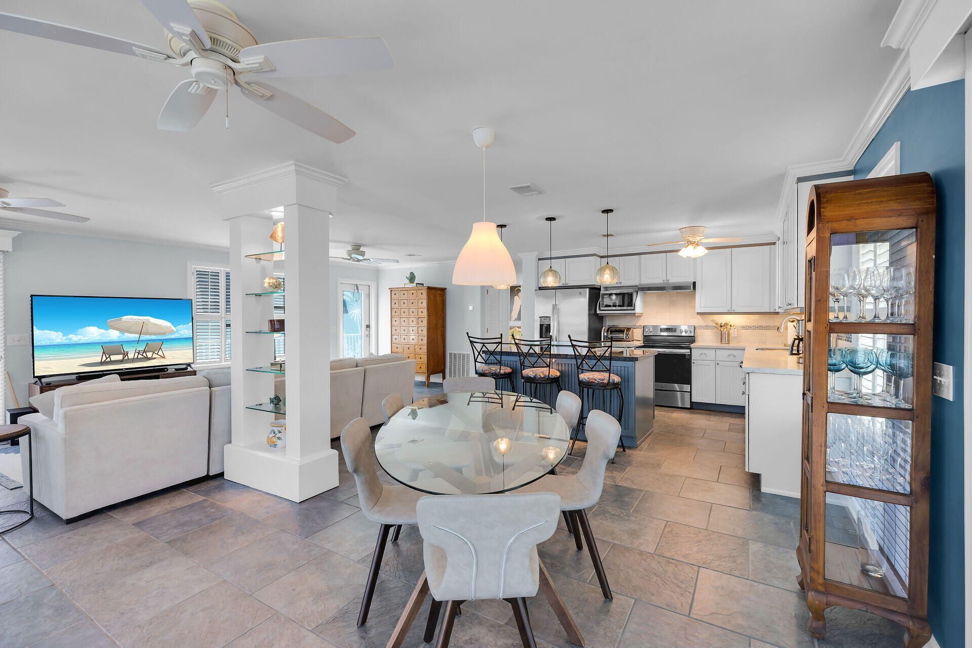 319 Sombrero Beach Road, Unit 2, Marathon, FL 33050 Photo