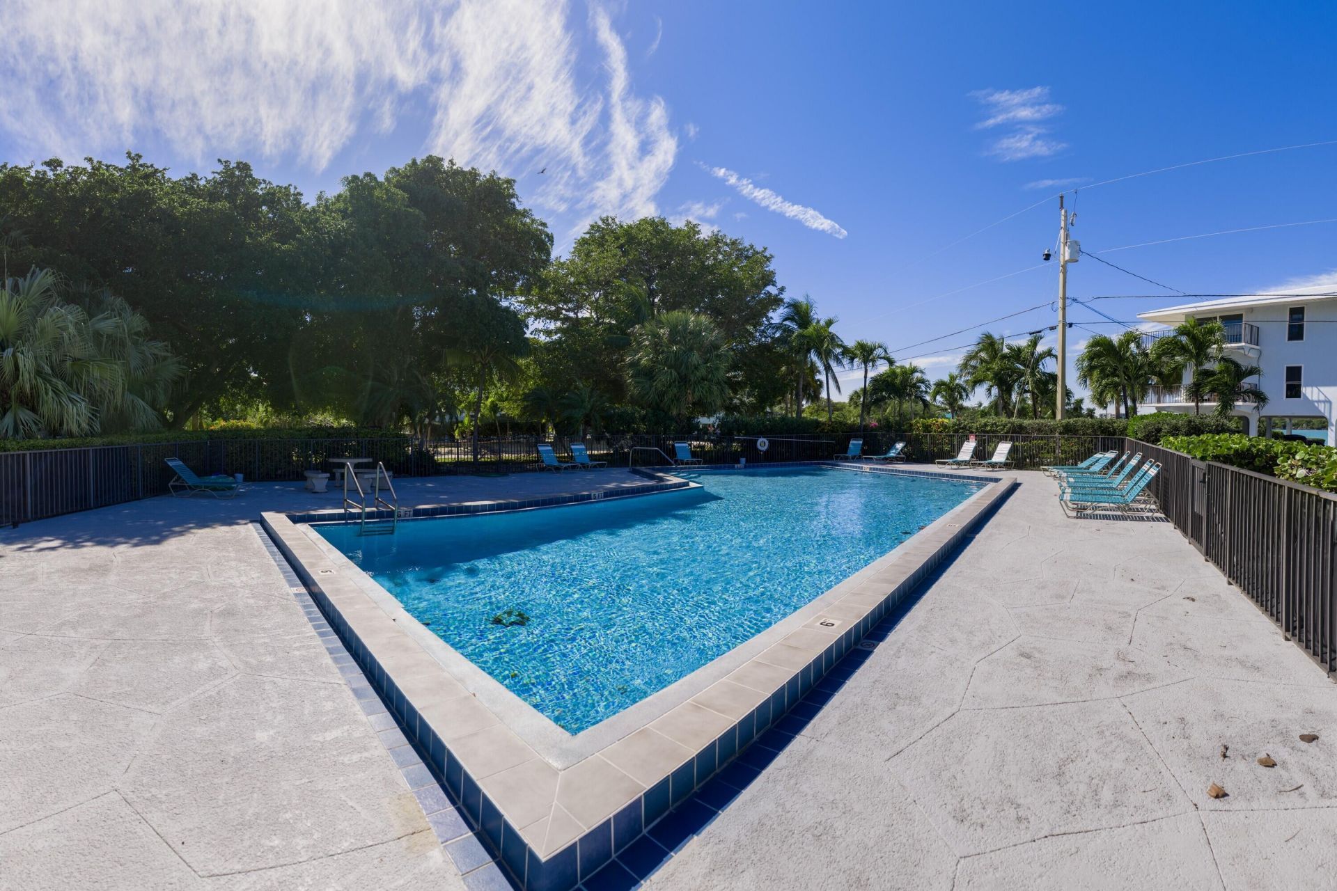 12690 Overseas Highway, Unit 413, Marathon, FL 33050 Photo
