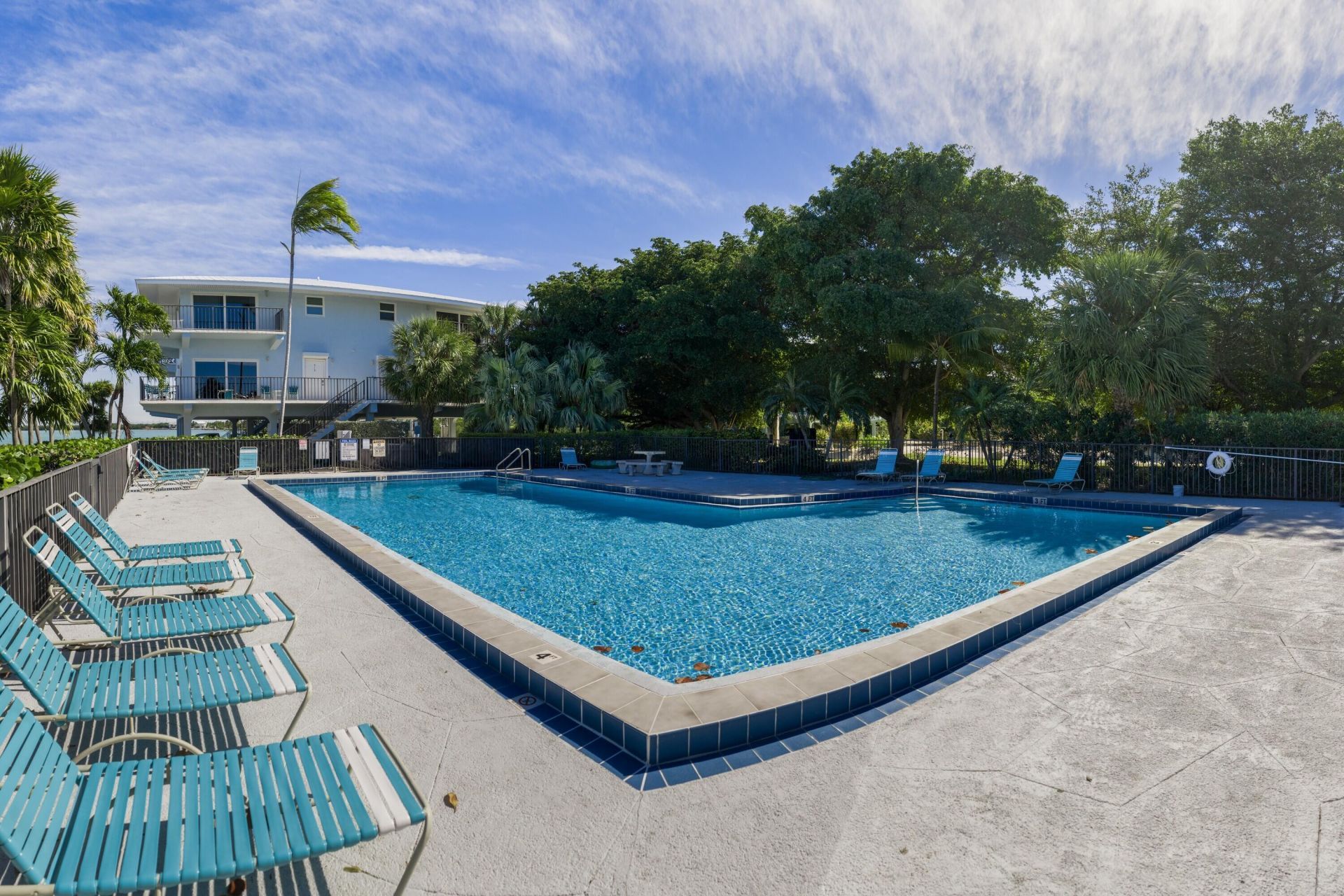 12690 Overseas Highway, Unit 413, Marathon, FL 33050 Photo