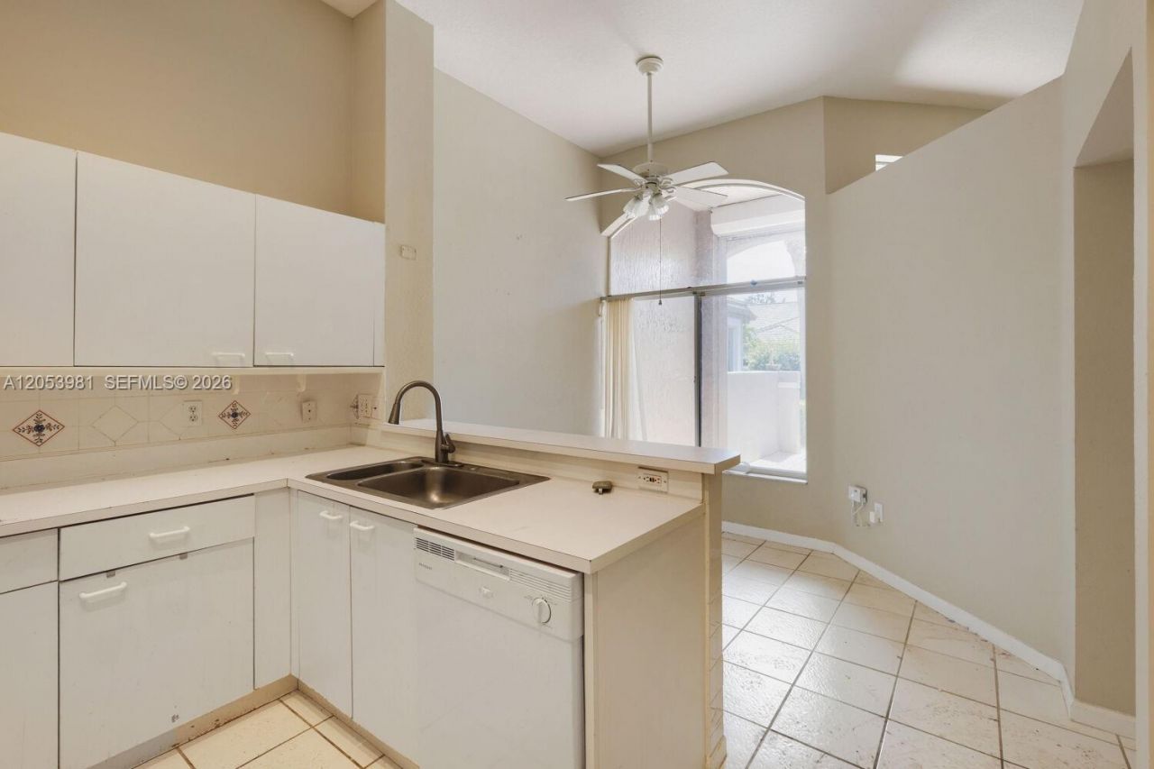 5374 Monterey Cir, Unit B, Delray Beach, FL 33484 Photo