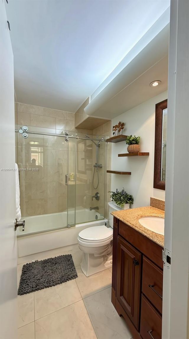 483 N Pine Island Rd , Unit C-205, Plantation, FL 33324 Photo