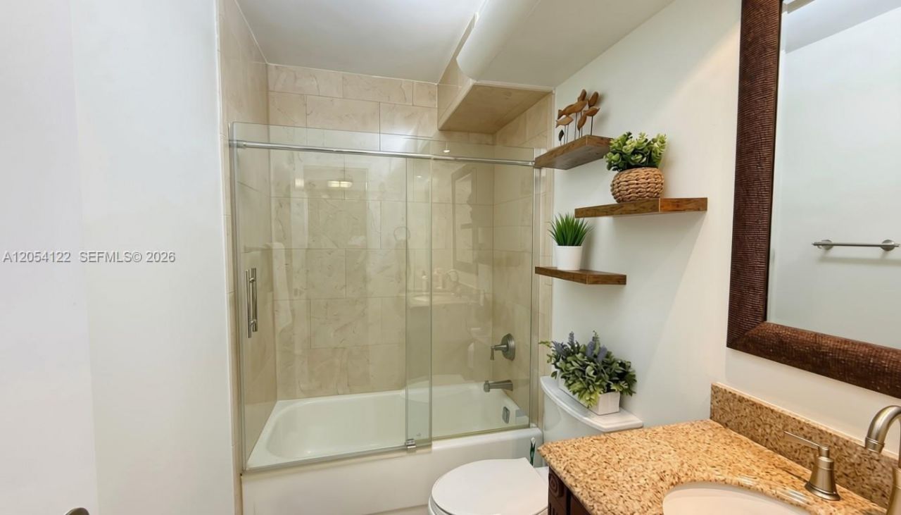 483 N Pine Island Rd , Unit C-205, Plantation, FL 33324 Photo