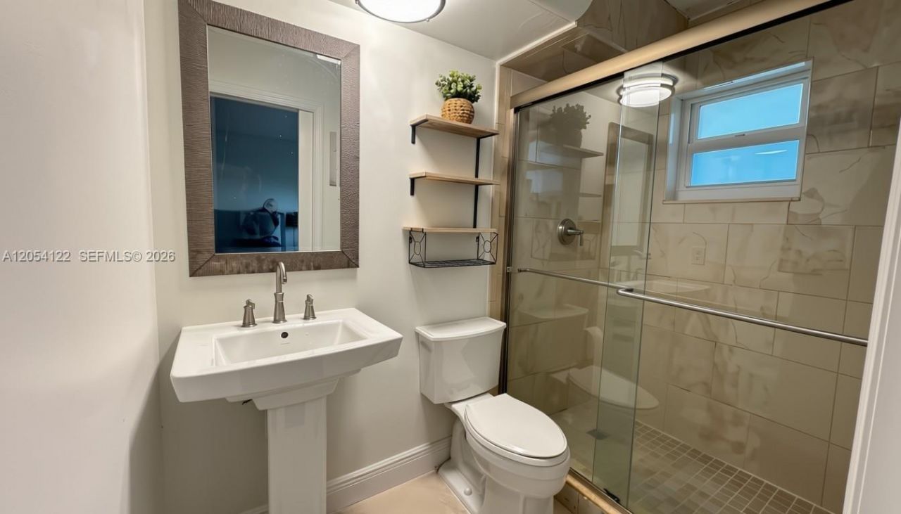 483 N Pine Island Rd , Unit C-205, Plantation, FL 33324 Photo