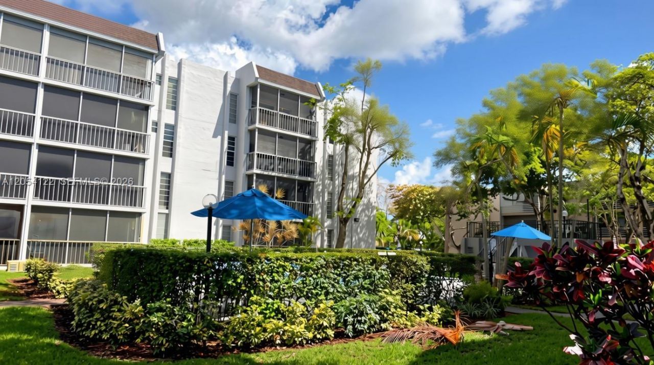 483 N Pine Island Rd , Unit C-205, Plantation, FL 33324 Photo