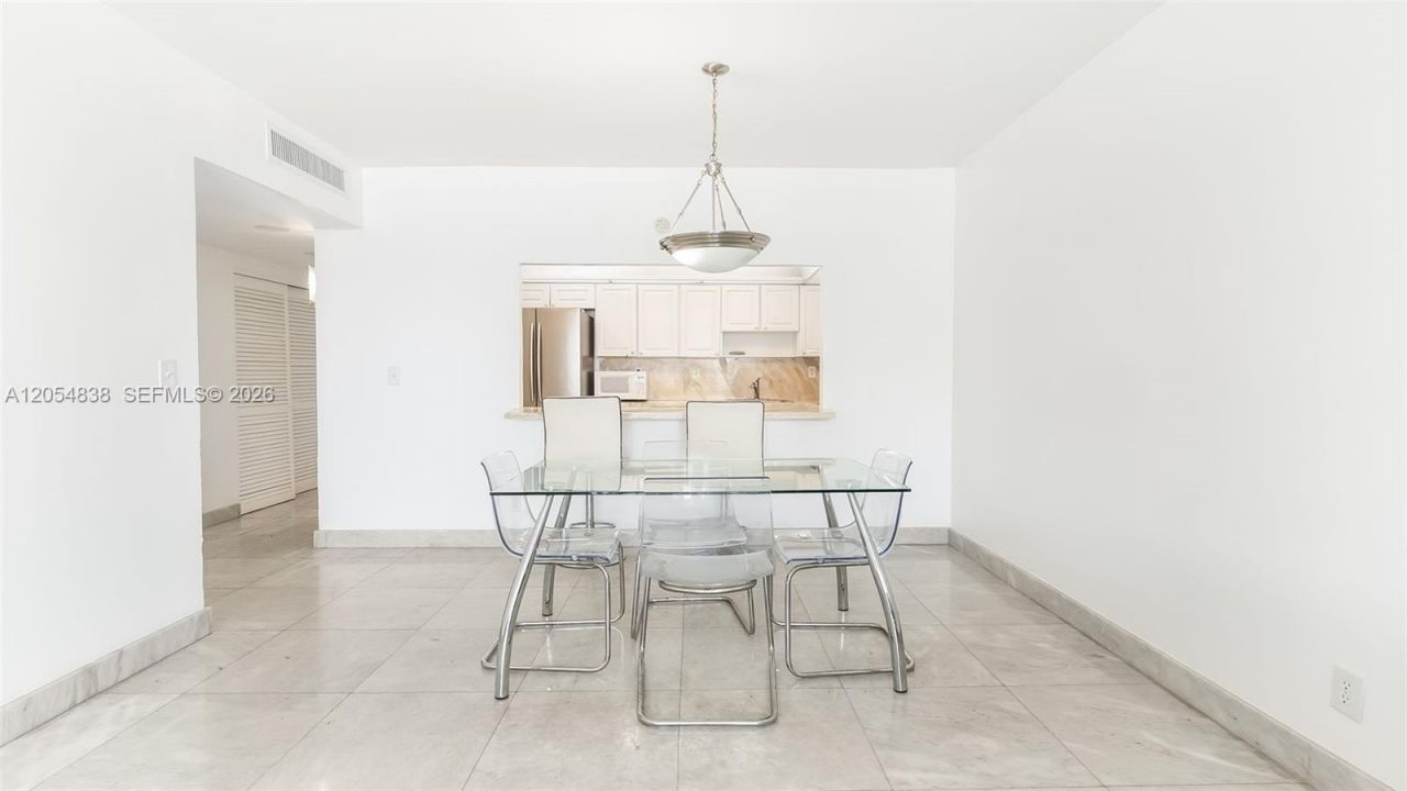 19380 Collins Ave , Unit 1423, Sunny Isles Beach, FL 33160 Photo