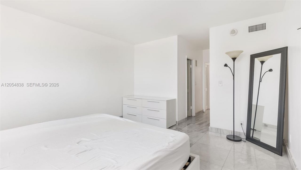 19380 Collins Ave , Unit 1423, Sunny Isles Beach, FL 33160 Photo