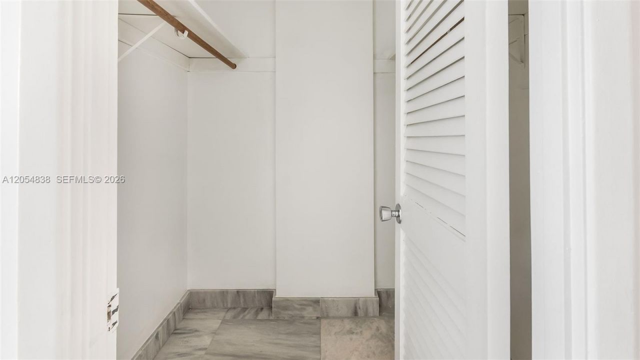 19380 Collins Ave , Unit 1423, Sunny Isles Beach, FL 33160 Photo