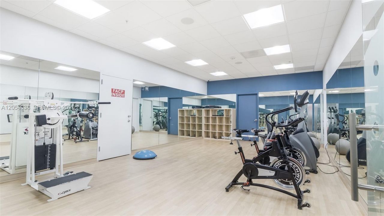 19380 Collins Ave , Unit 1423, Sunny Isles Beach, FL 33160 Photo