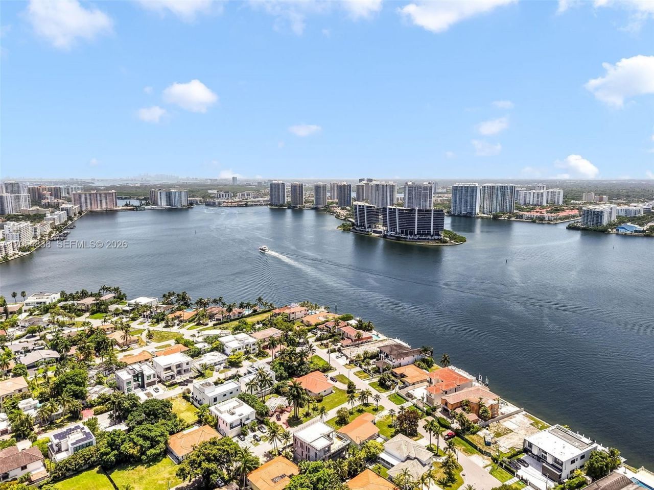 19380 Collins Ave , Unit 1423, Sunny Isles Beach, FL 33160 Photo