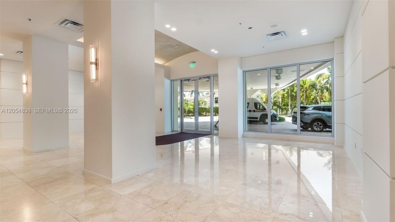 19380 Collins Ave , Unit 1423, Sunny Isles Beach, FL 33160 Photo
