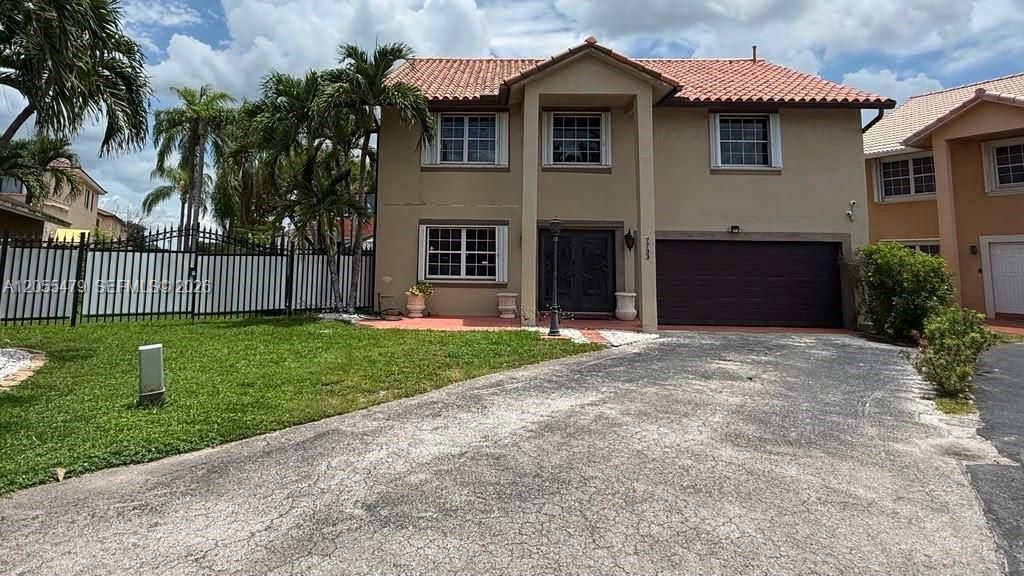 7733 NW 192 St, Hialeah, FL 33015 Photo