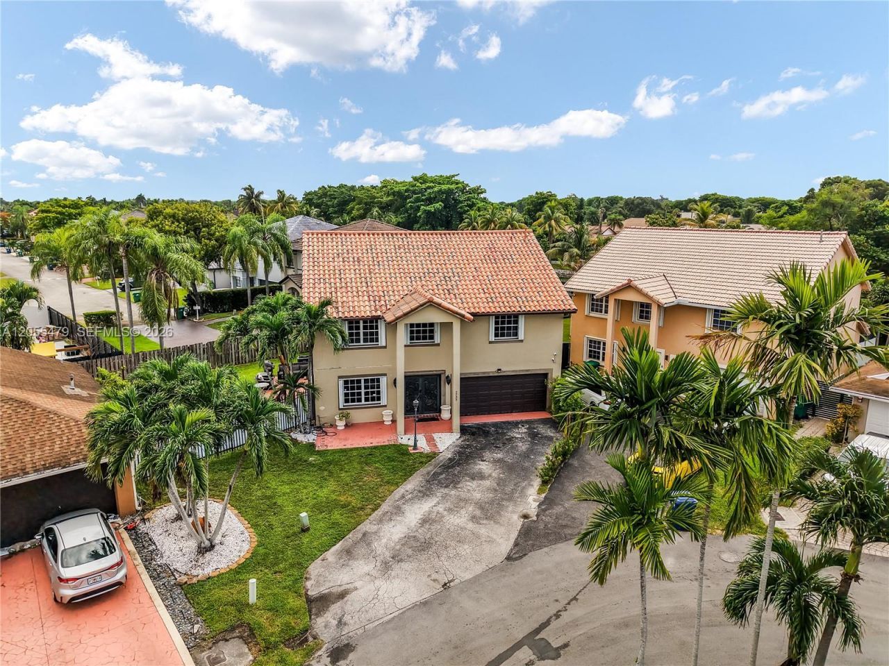 7733 NW 192 St, Hialeah, FL 33015 Photo