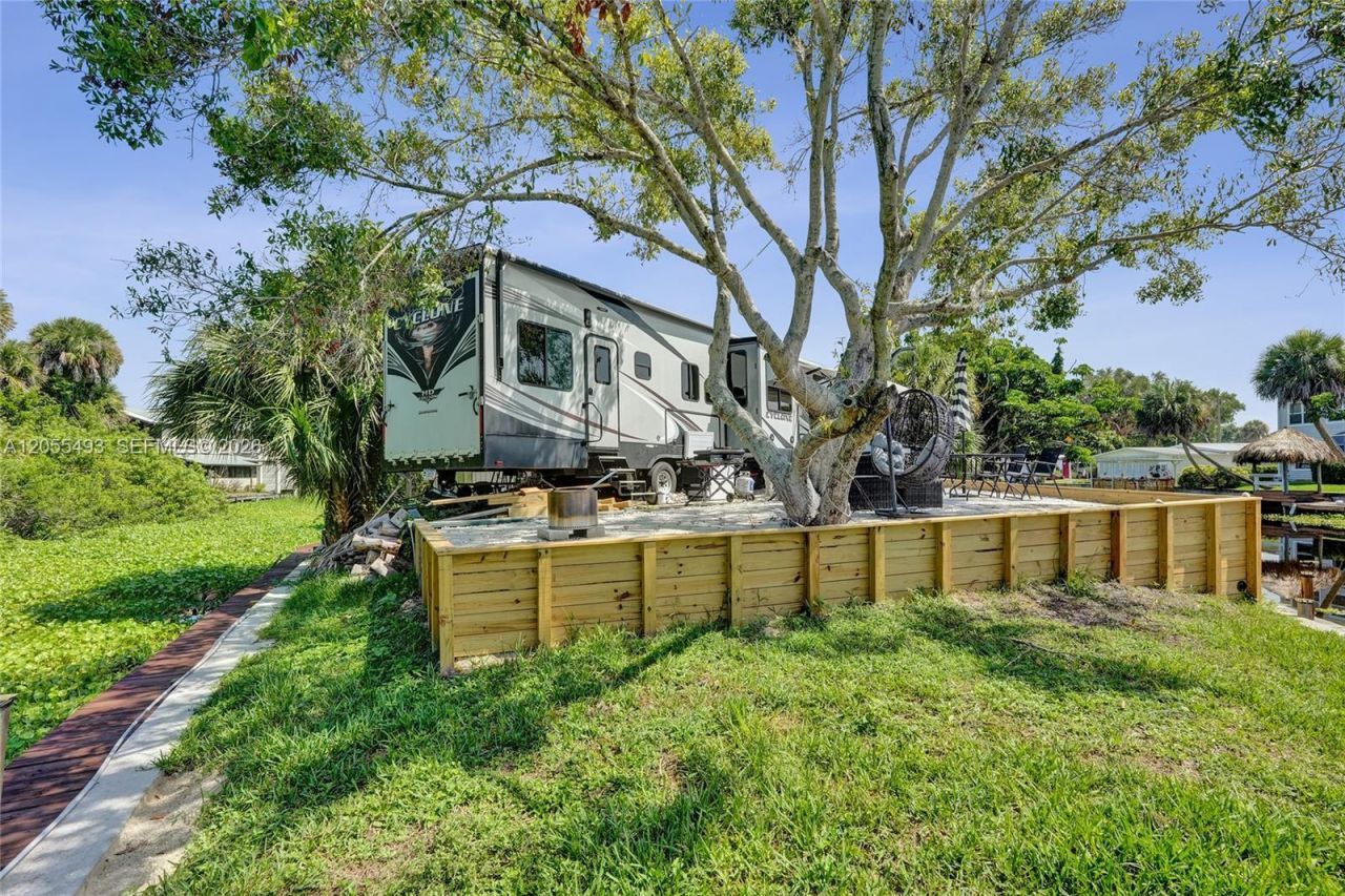 1069 Marina, Moore Haven, FL 33471 Photo