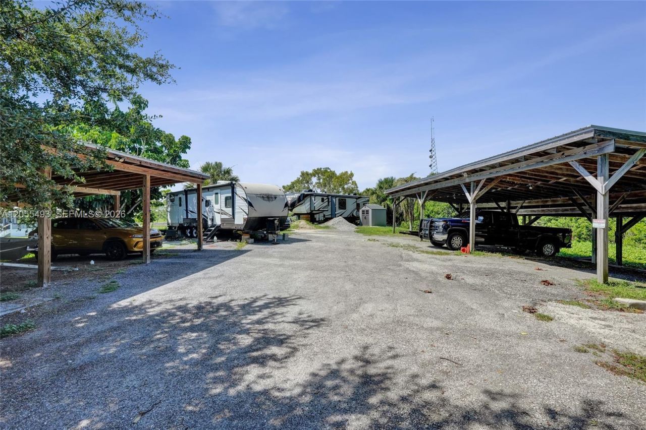 1069 Marina, Moore Haven, FL 33471 Photo