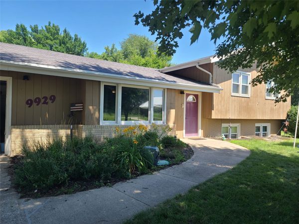 9929 NW Beaver Drive , Johnston, IA 50131