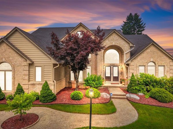 43352 Chardonnay Drive, Sterling Heights, Mi 48314
