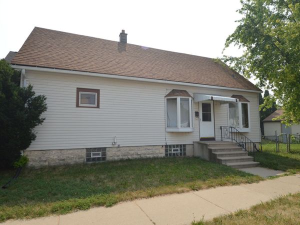 1235 Monroe Ave, South Milwaukee, WI 53172