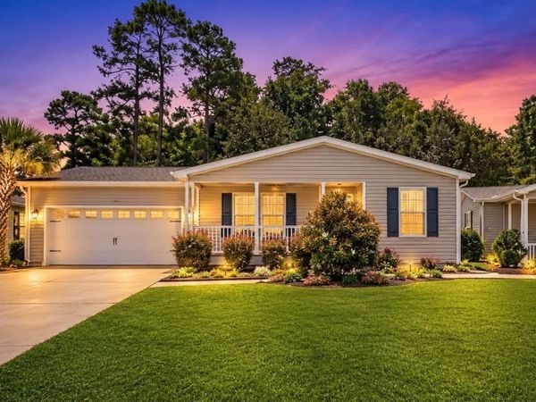 2039 Eastlynn Dr., Conway, SC 29526