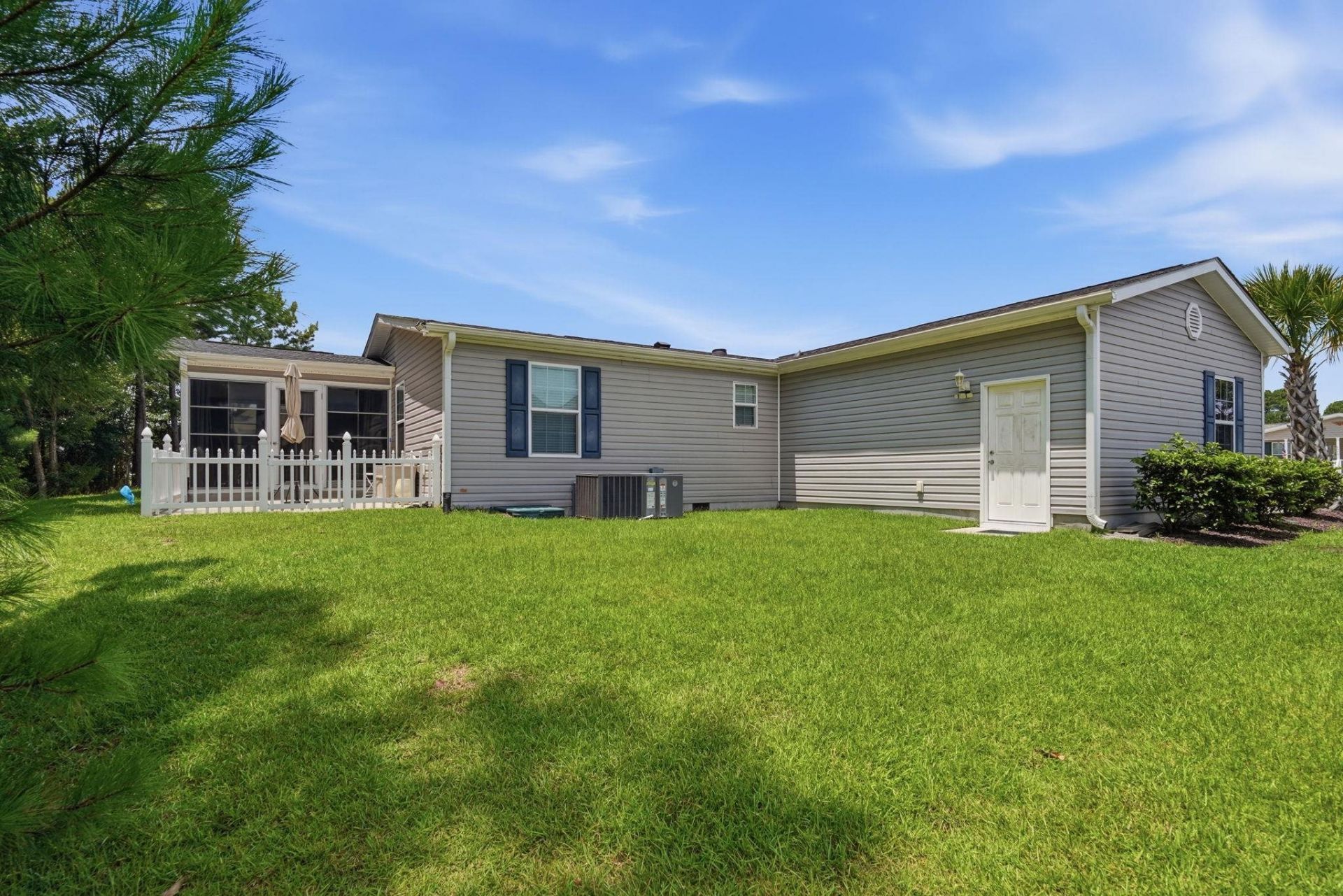 2039 Eastlynn Dr. Photo 25