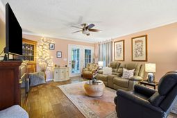 2039 Eastlynn Dr. photo 4