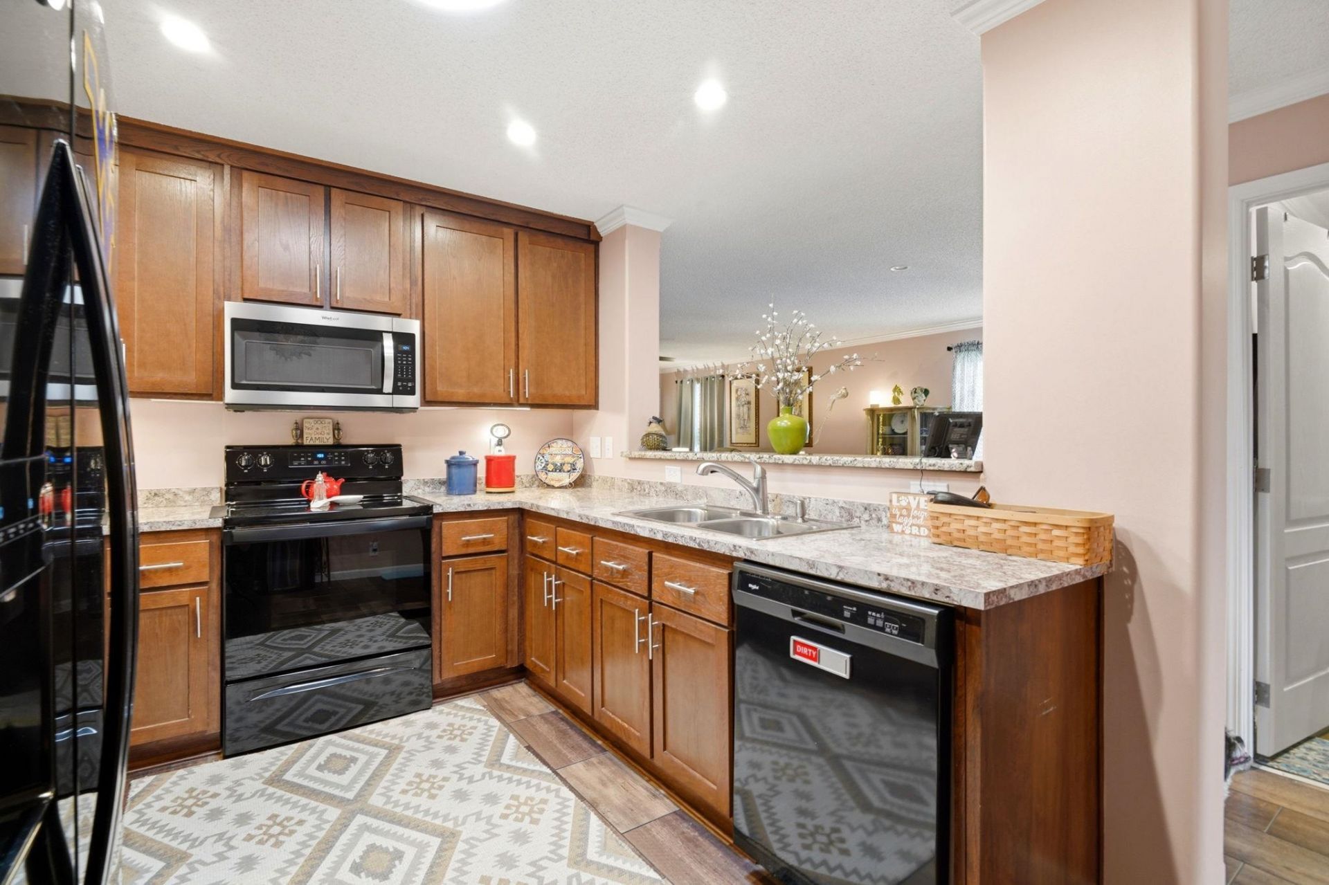 2039 Eastlynn Dr. Photo 5