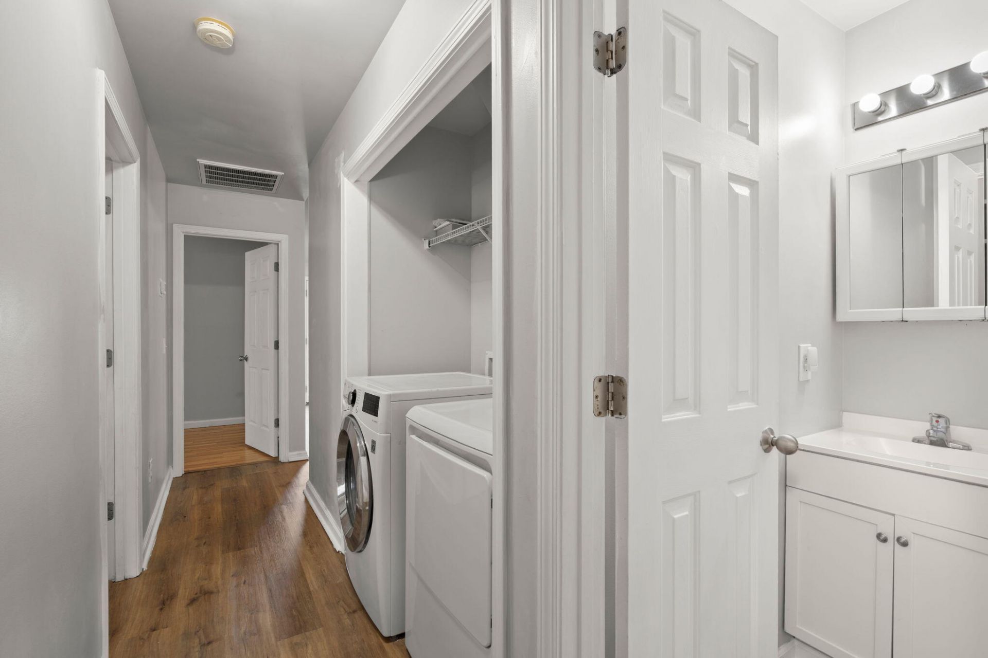 132 Coronet Street Photo 13