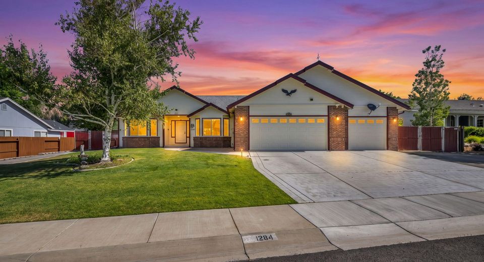 1284 Topaz Lane, Gardnerville, NV 89460 Photo