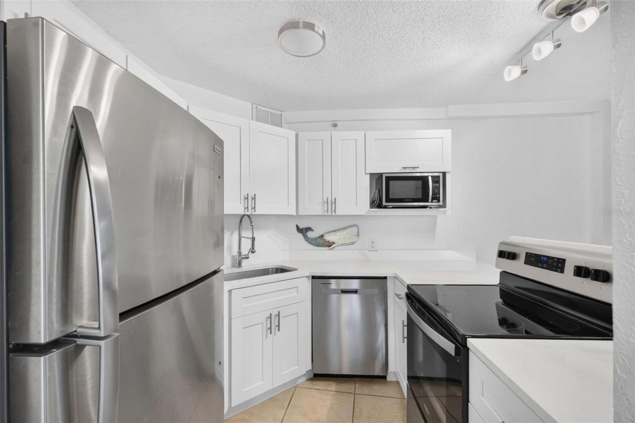 3315 58th Avenue S, Unit 105, Saint Petersburg, FL 33712 Photo