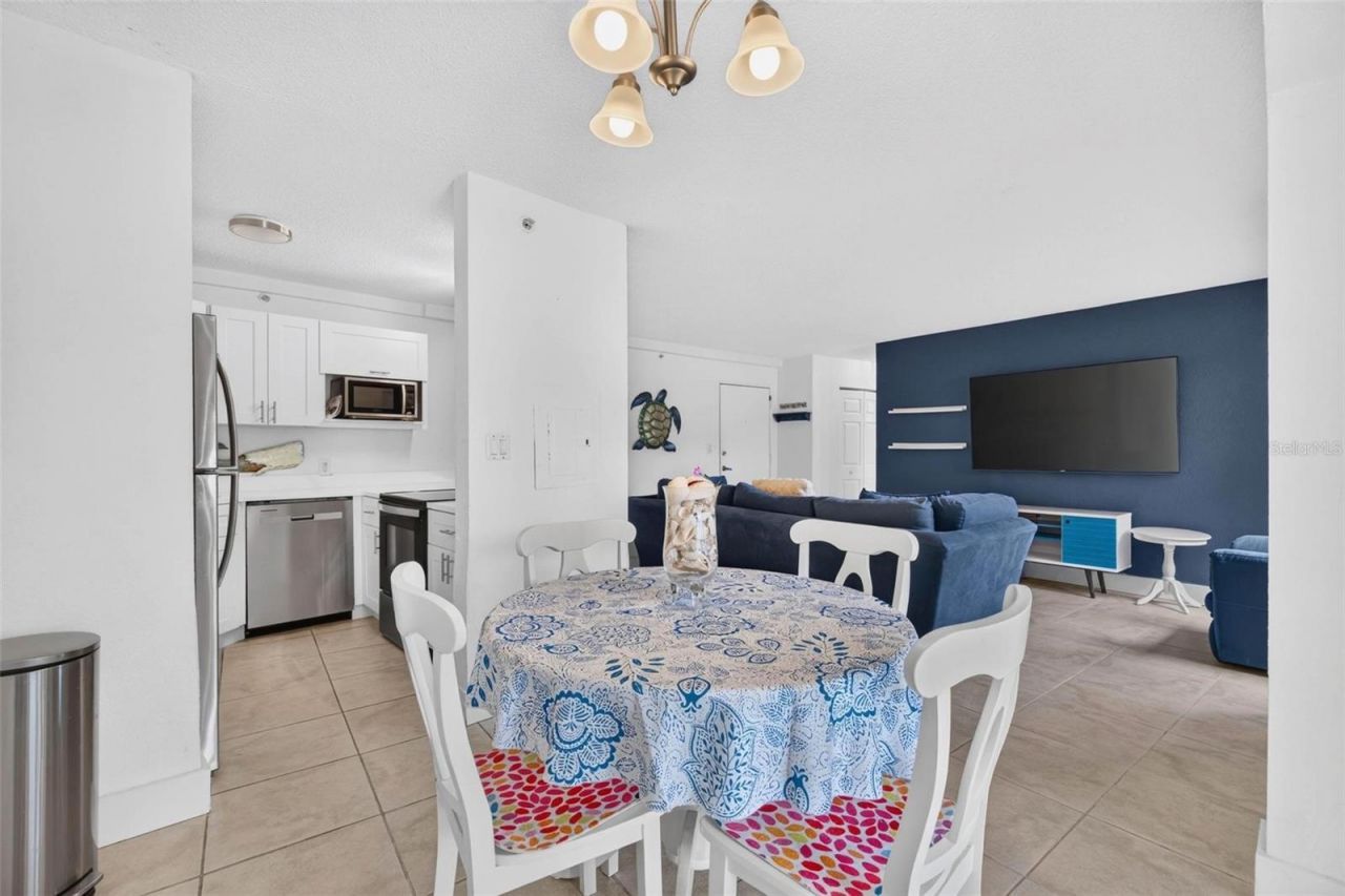 3315 58th Avenue S, Unit 105, Saint Petersburg, FL 33712 Photo