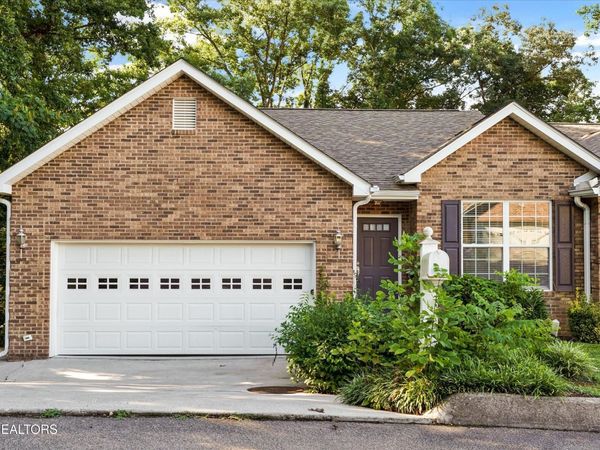 3254 Mountain Spring Way , Knoxville, TN 37917