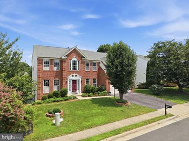 14090 EAGLE CHASE CIRCLE, CHANTILLY, VA 20151
