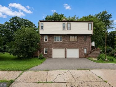 124 HAMLET DRIVE, KING OF PRUSSIA, PA 19406