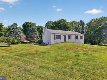 493 MCGREGOR DRIVE, WEST CHESTER, PA 19380
