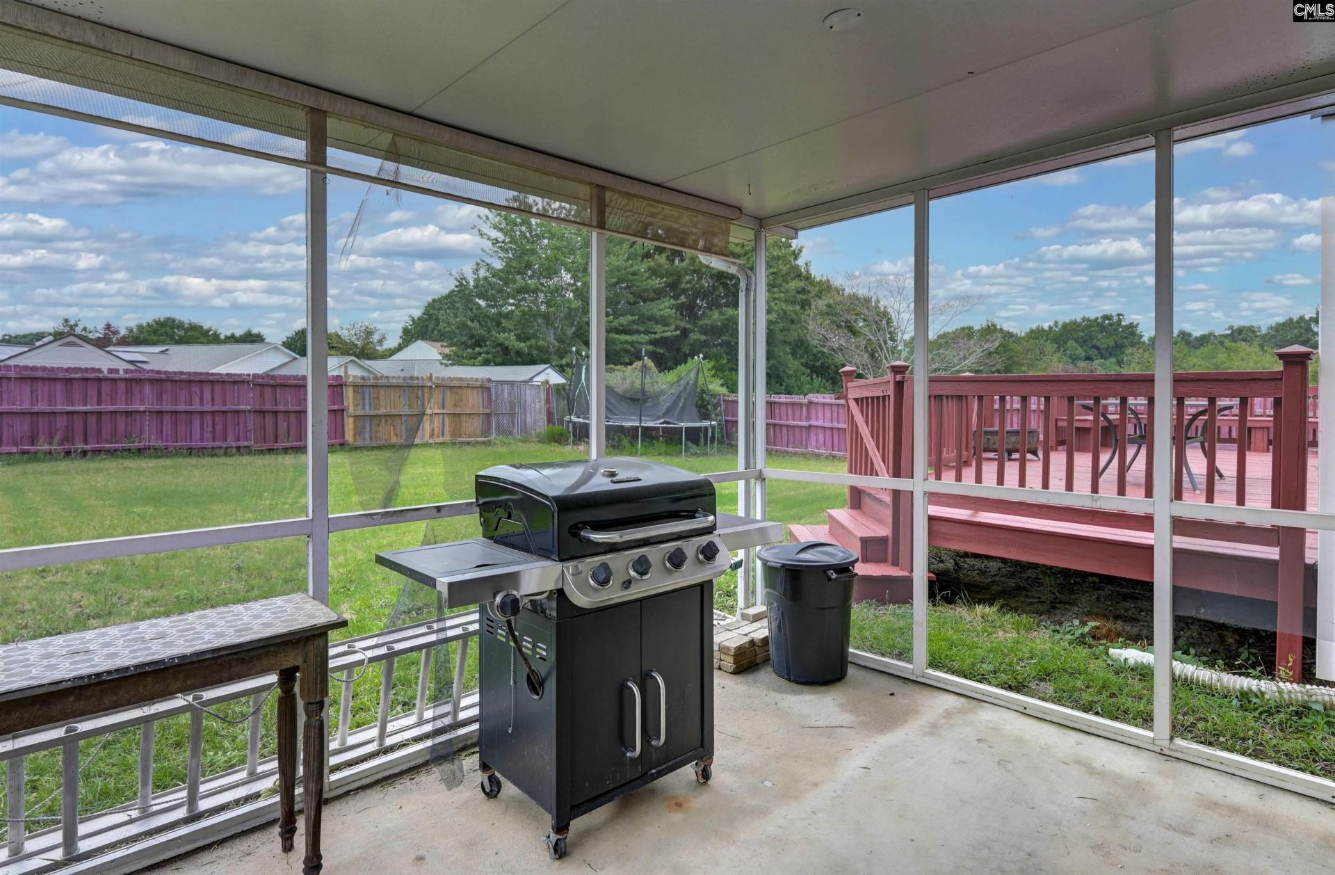 205 Crimson Oak Drive  Photo 11
