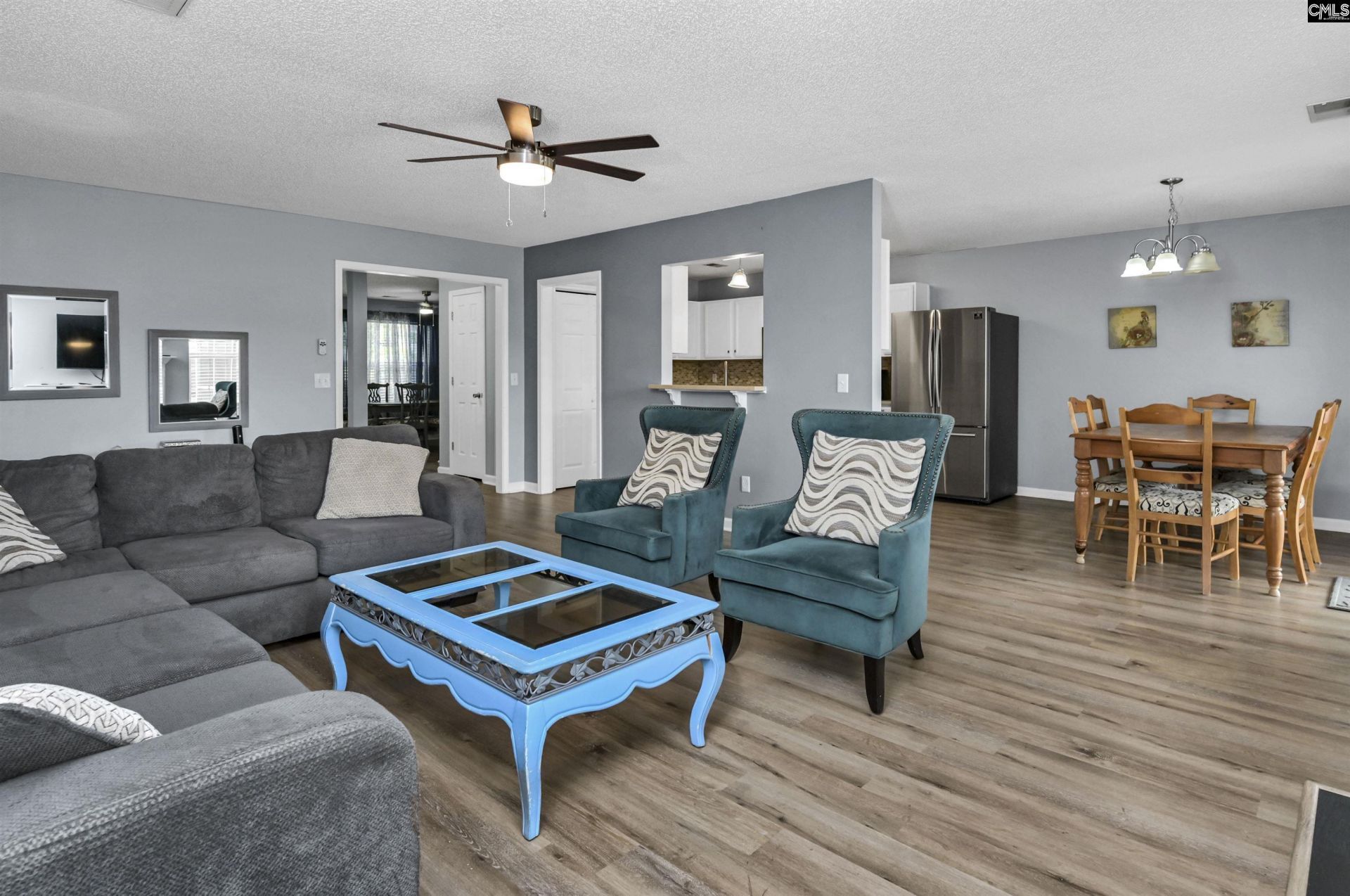 205 Crimson Oak Drive  Photo 5