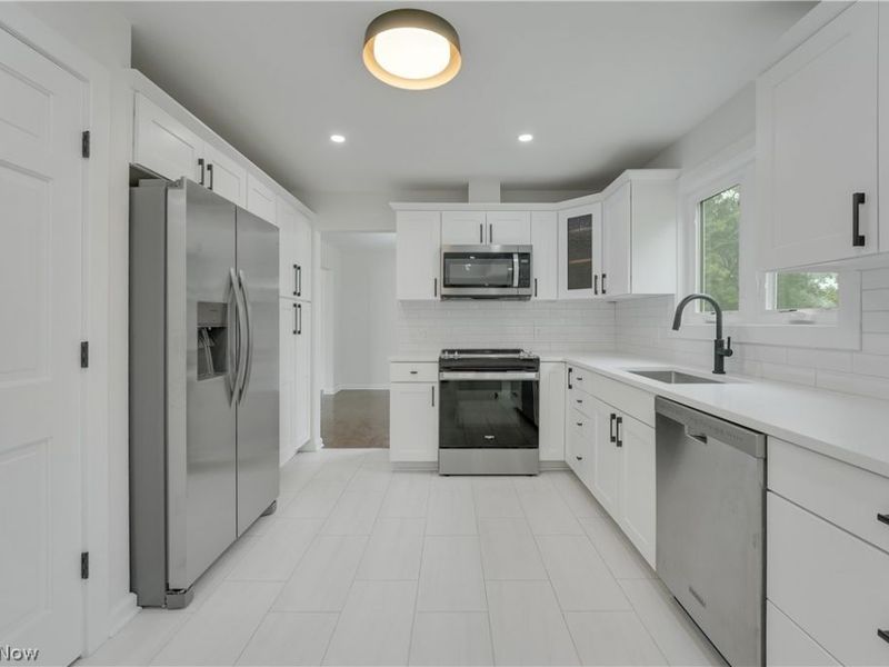 33065 Arlesford Drive, Solon, OH 44139 Photo 8