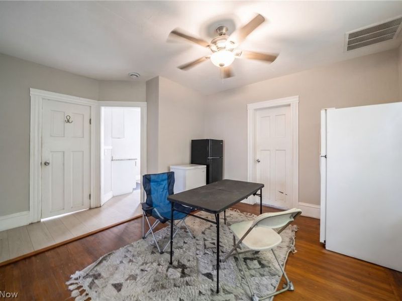 2250 E 86th Street, Cleveland, OH 44106 Photo 11