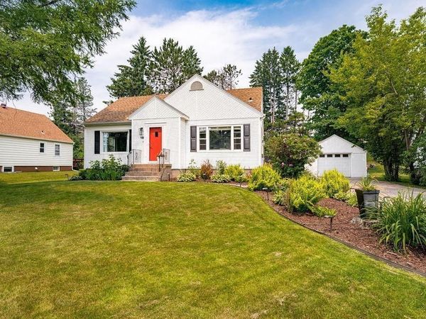 19 E Buffalo Street , Duluth, MN 55811