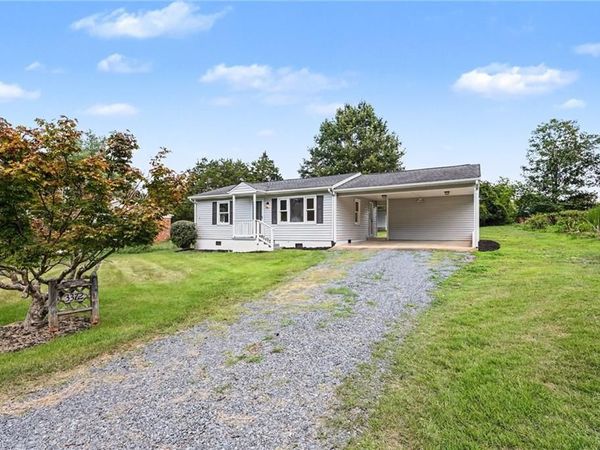 3372 Beavercreek Road , Randleman, NC 27317